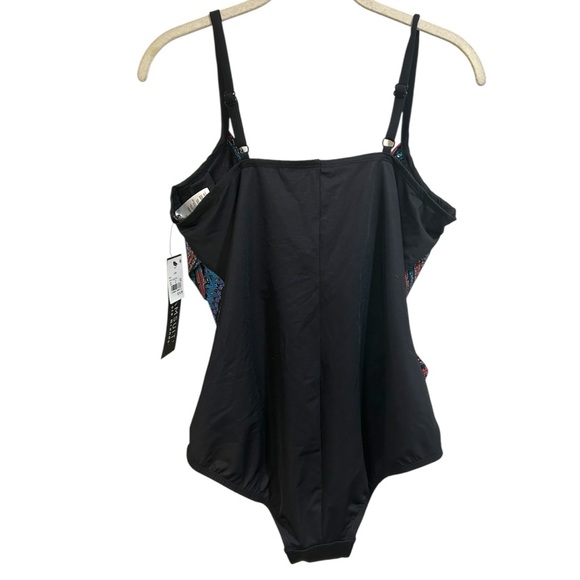 Dreamsuit Elegant  Black  Multi crossover  Slimming One-Piece Swimsuit Size 18W - Picture 7 of 16